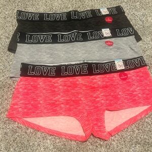 NWT Set of 3 SO Black & White LOVE Waistband Boyshorts